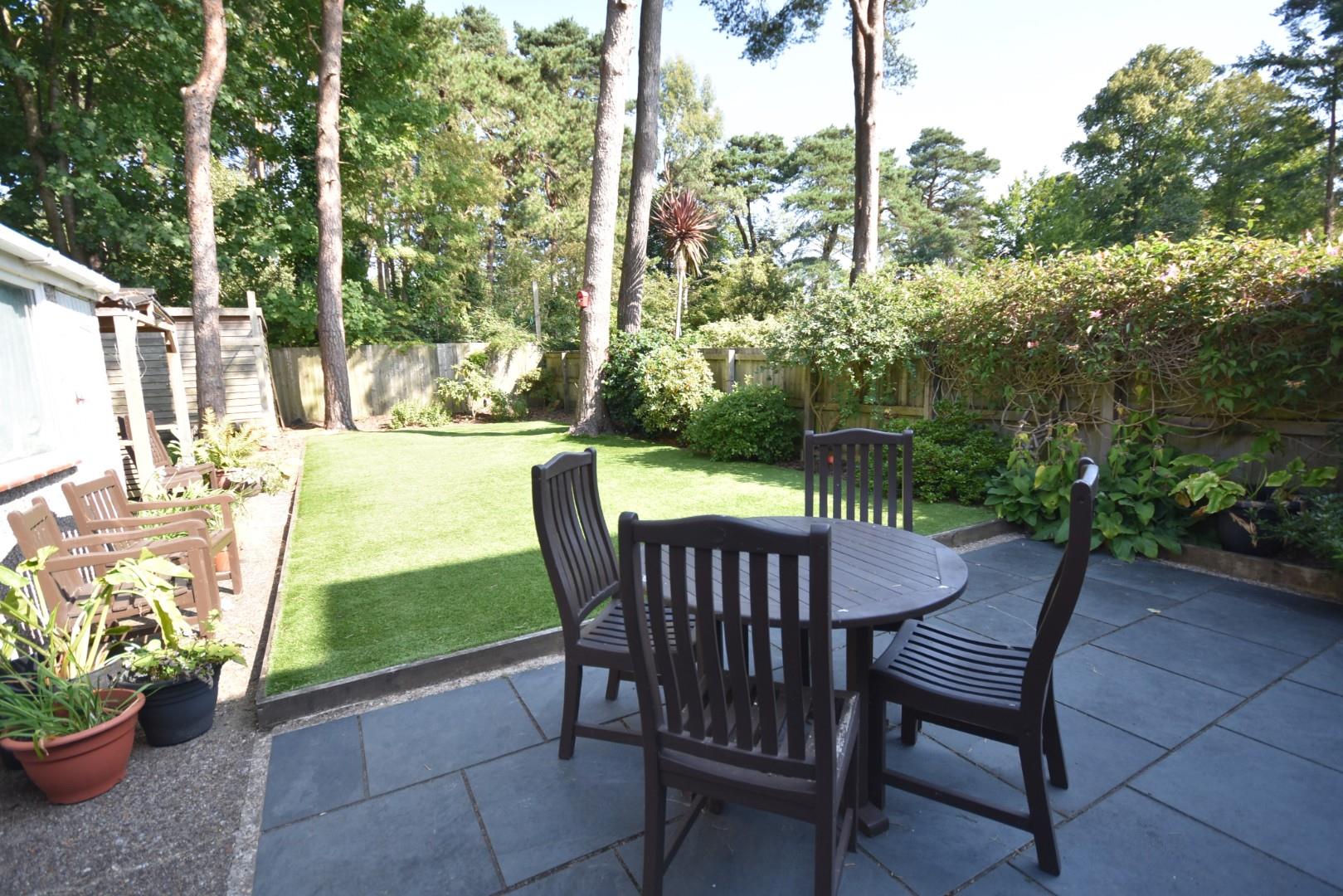 Mayals Avenue, Blackpill, Swansea, SA3 5DE